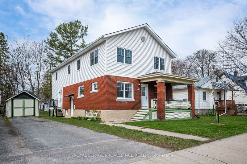 home for sale on 28 Toronto Street