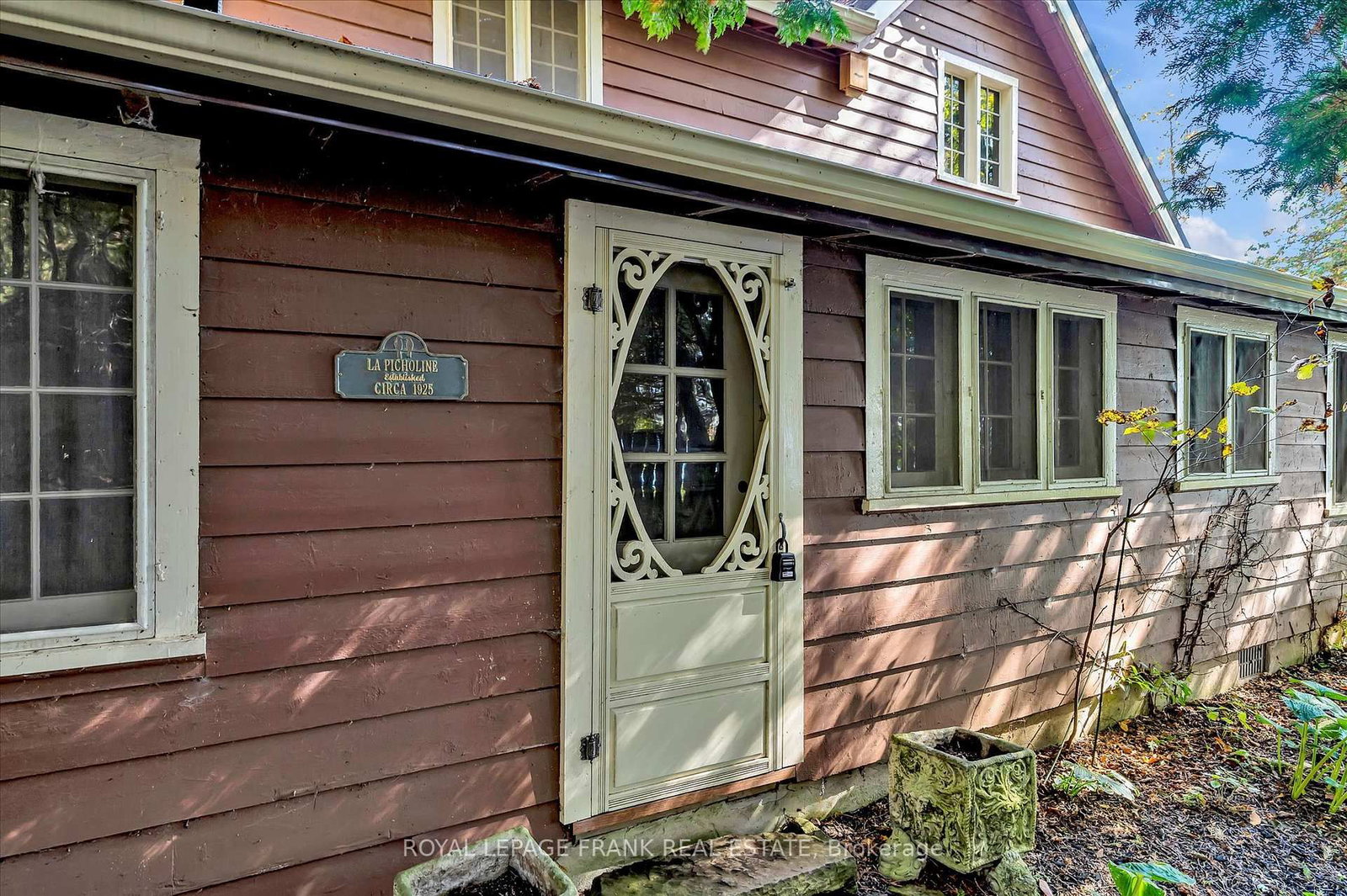 Listing Image 7