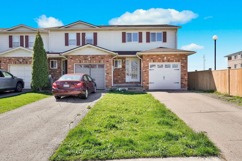 19 Barnaby Dr  St. Catharines, L2S 3C7 | Image 2