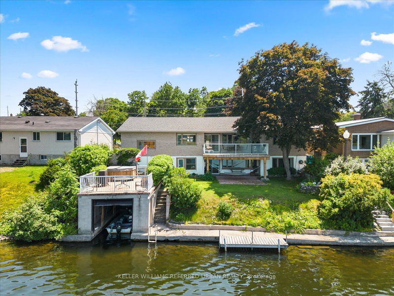 home for sale on 290 Front Street N