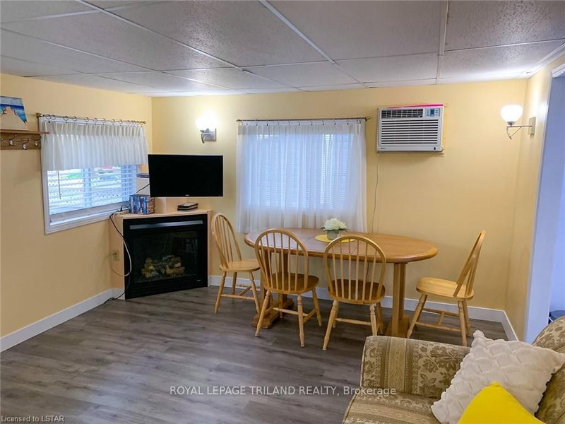 23 QUEENS Ave, Lambton Shores, N0M 1T0 | Image 3