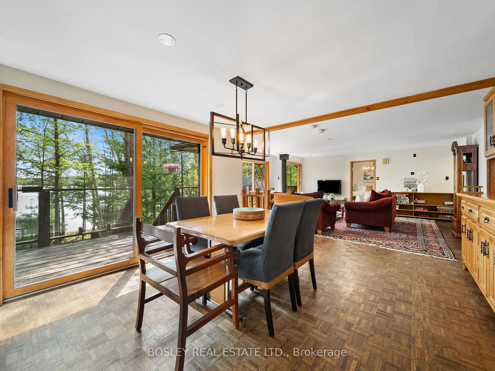 Listing Image 11