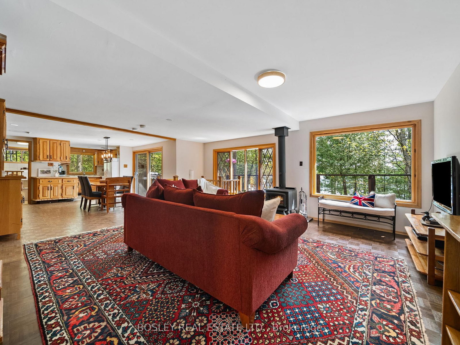 Listing Image 6