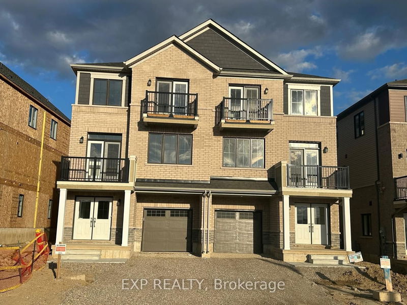 home for lease on 29 Central Market Drive