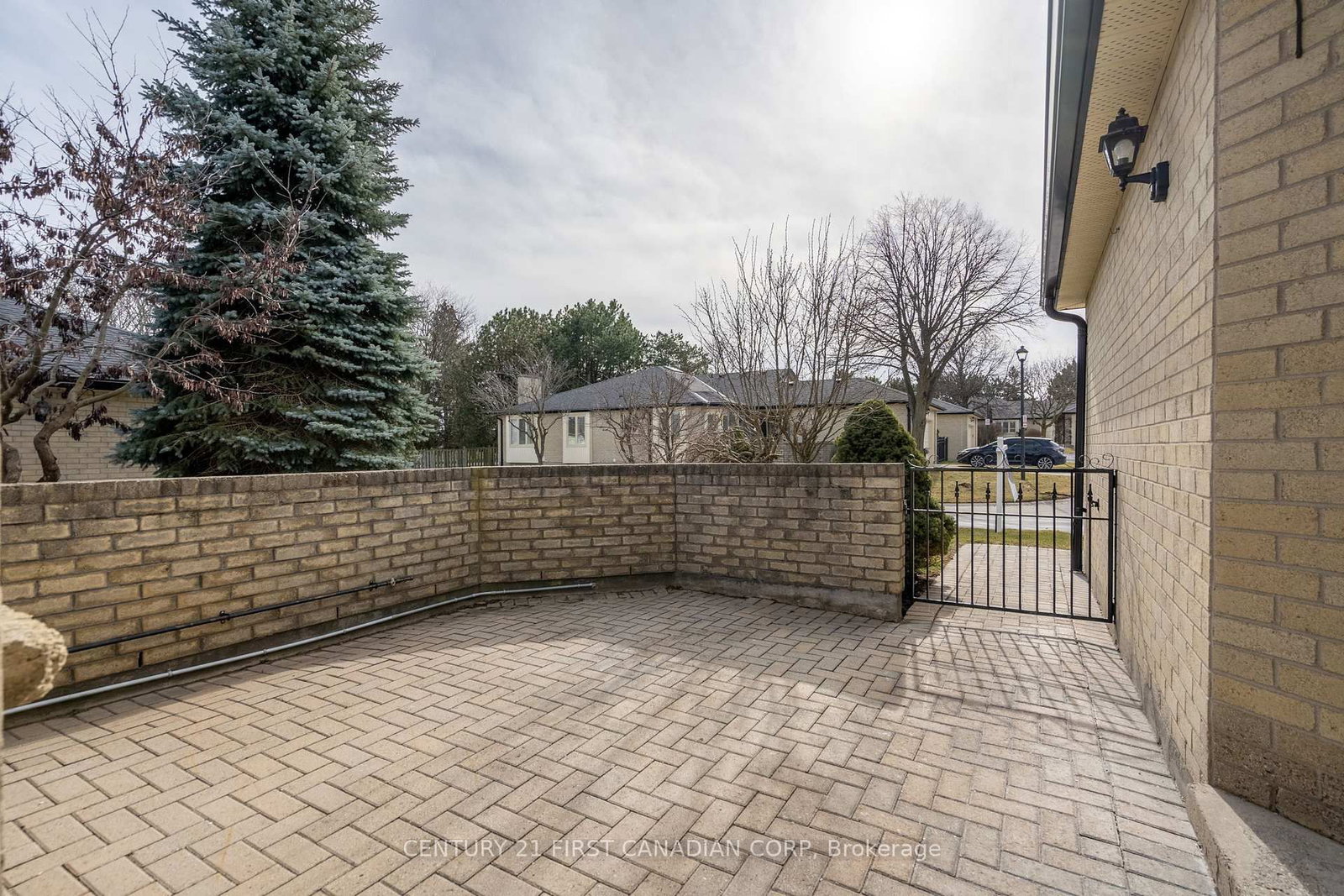 Listing Image 7