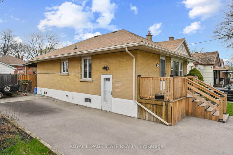 352 EAST 28TH St, Hamilton, L8V 3J6 | Image 2