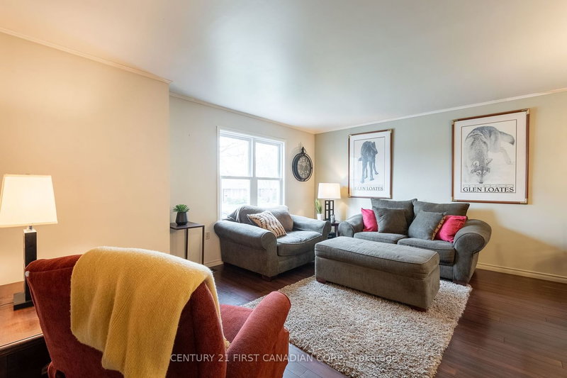 174 Portsmouth Cres E, London, N5V 4C8 | Image 3