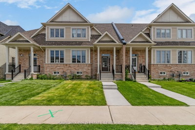 Townhouse sold at 2-220 Farley Road, Centre Wellington, Ontario, N1M 0H6 - Fergus - MLS: X8275122