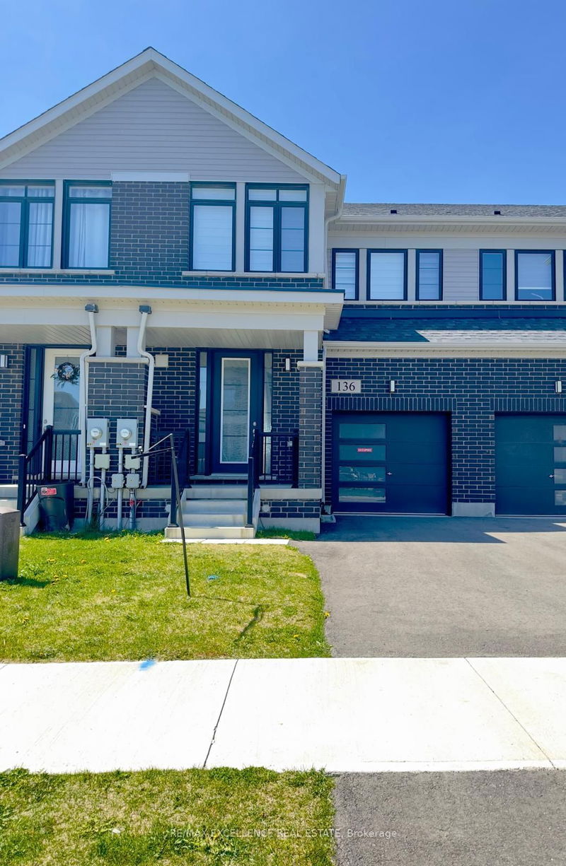 home for lease on 136 Freedom Crescent
