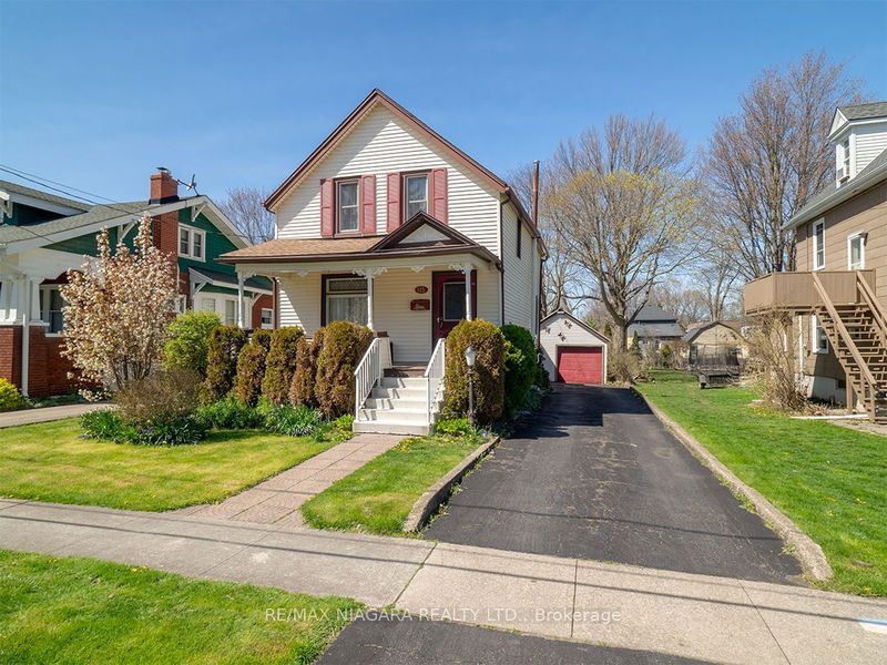 home for sale on 115 Adelaide Street
