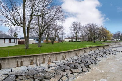 3076 Lakeshore Rd, Haldimand - Dunnville image-0-3