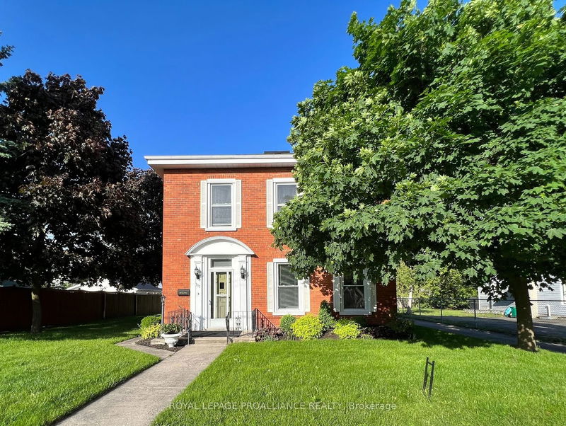 home for sale on 317 Albert Street