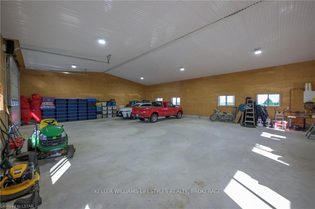 Listing Image 13