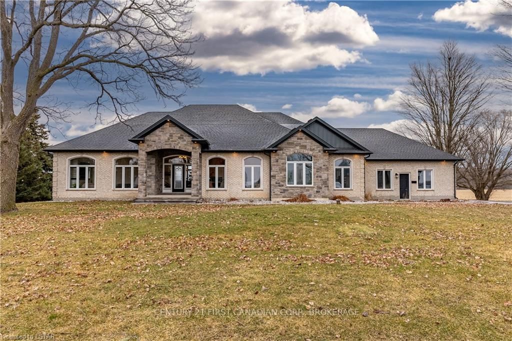 Detached House sold at 22628 RICHMOND Street, Middlesex Centre, Rural Middlesex Centre, N5X 4B2 - MLS: X8282464