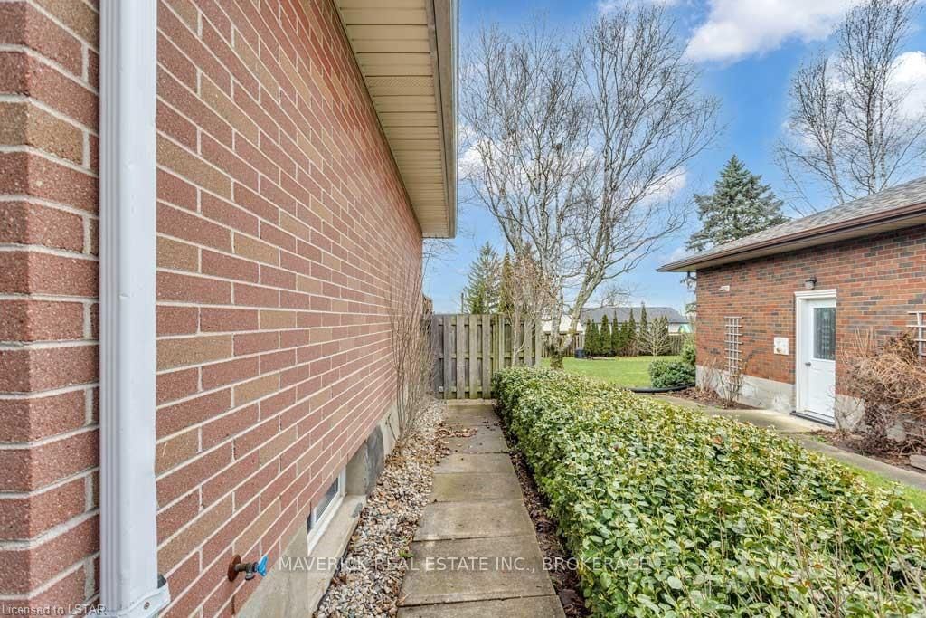 Listing Image 27