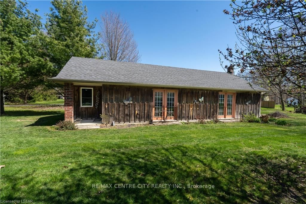 Listing Image 11