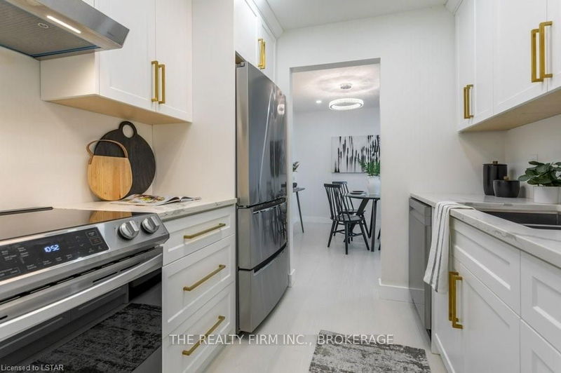 home for sale on 103-2230 Trafalgar Street