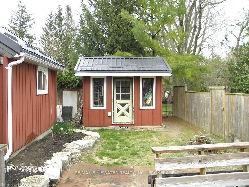 Listing Image 6