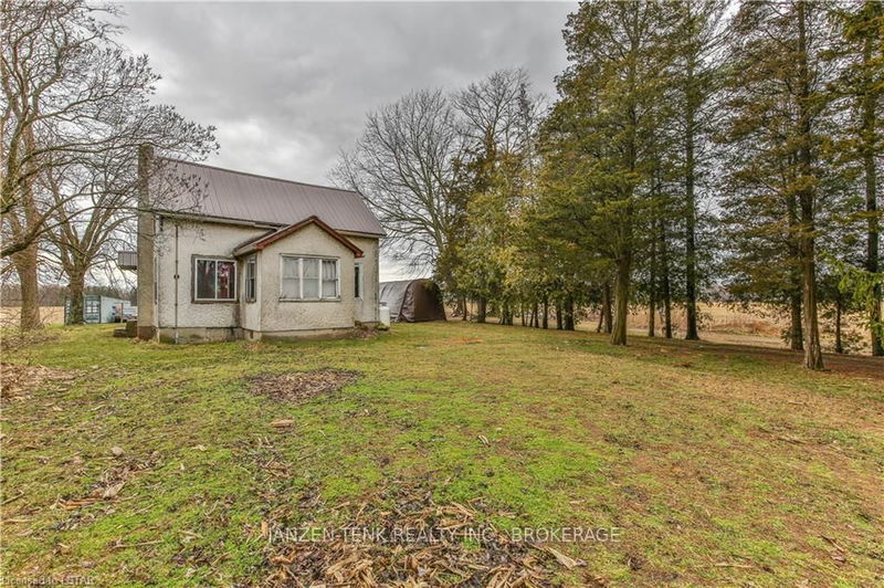 home for sale on 327 2nd Concession Rd Enr