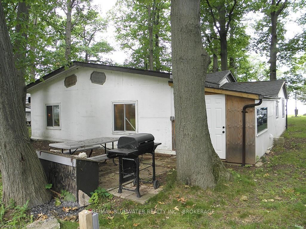Listing Image 7