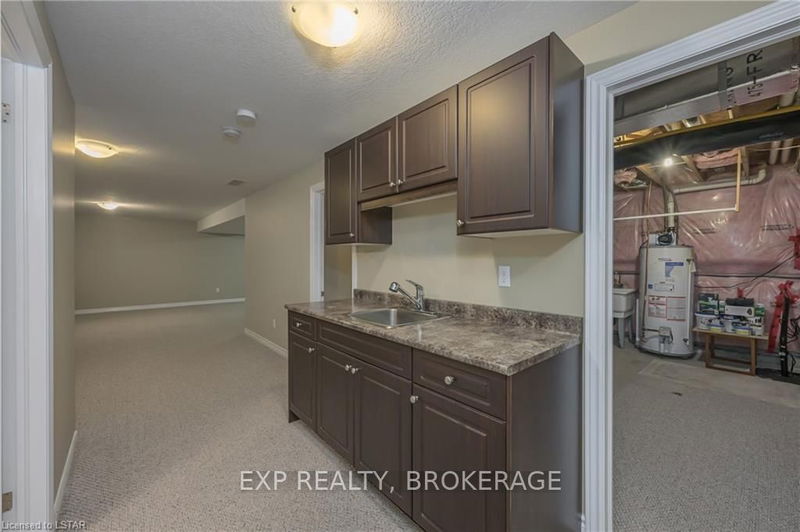 3299 EMILYCARR Lane  London, N6L 0B3 | Image 22