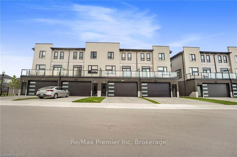 home for sale on 6-3380 Singleton Avenue