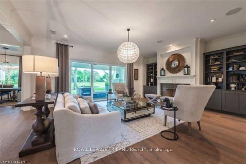 361 PARK St, Strathroy-Caradoc, N7G 3H5 | Image 2