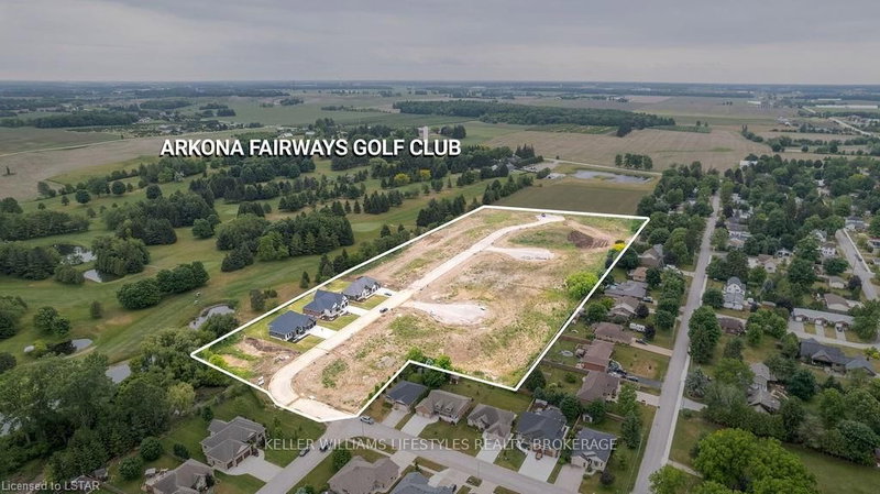 63 EAST GLEN Dr, Lambton Shores, N0M 1B0 | Image 3