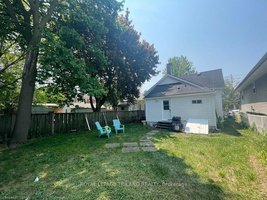 Listing Image 7