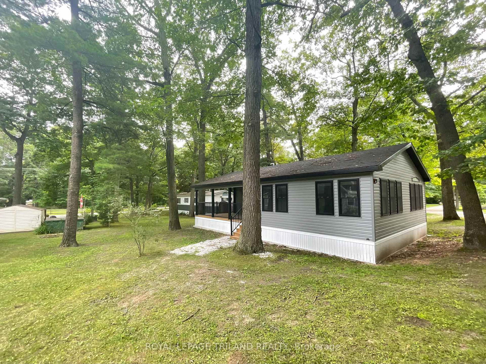 Listing Image 3