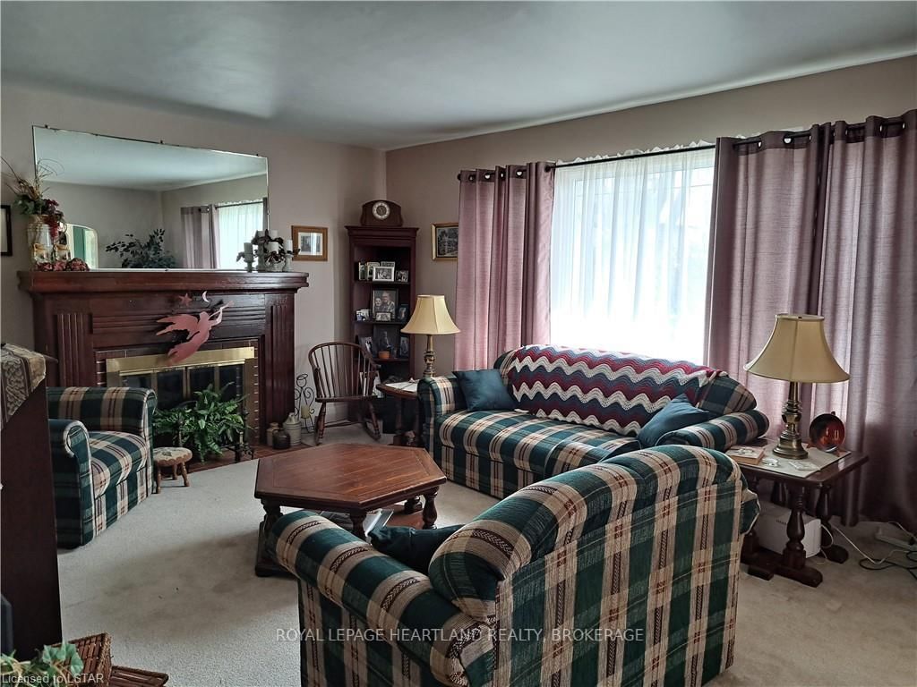 Listing Image 7
