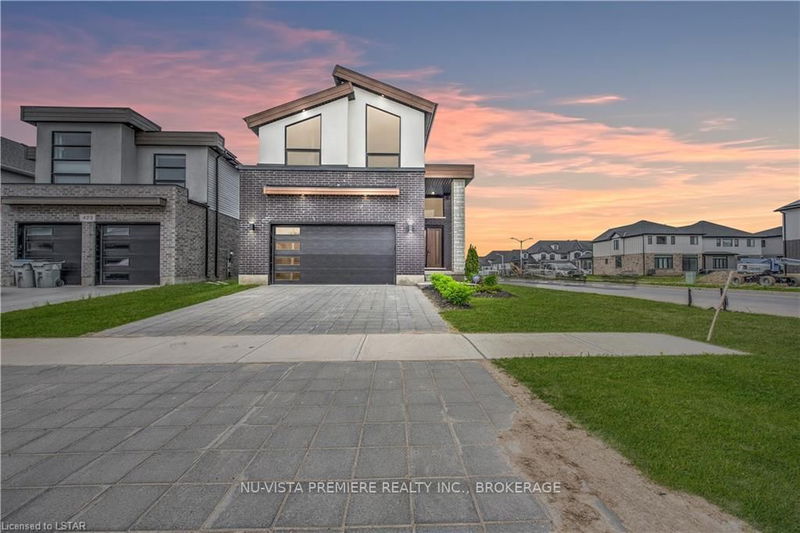 home for sale on 427 DAVENTRY Way