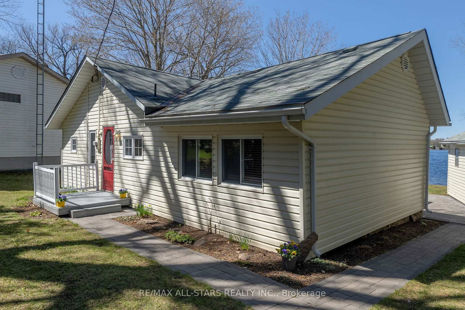 Listing Image 7