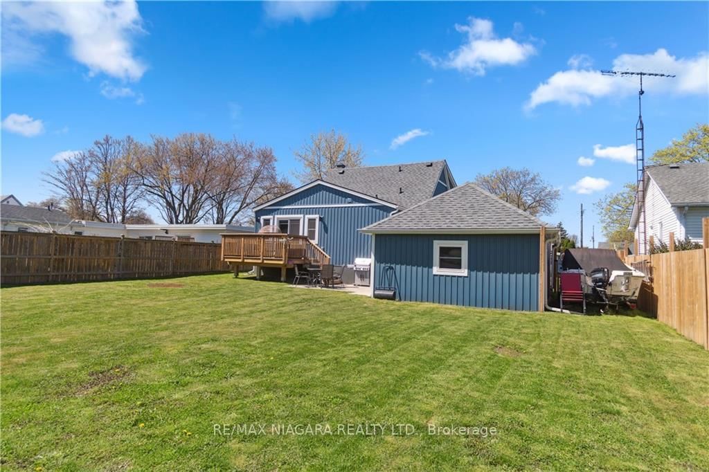 Listing Image 9
