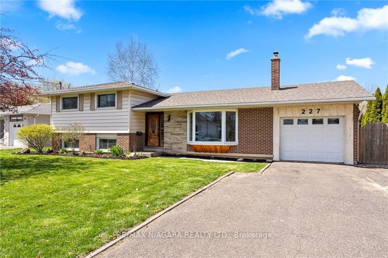 home for sale on 227 Lakeshore Road