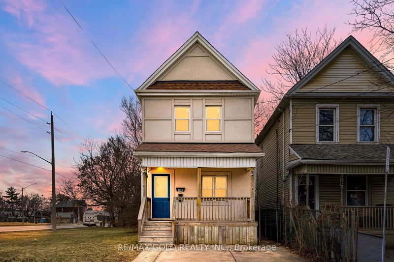 home for lease on 88 Niagara Street