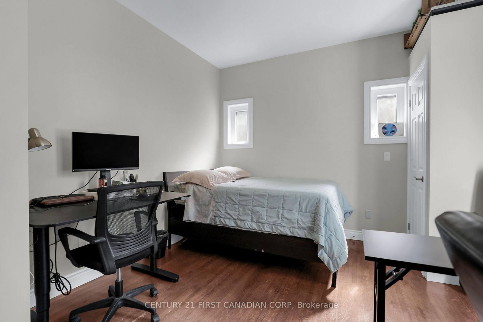 Listing Image 21