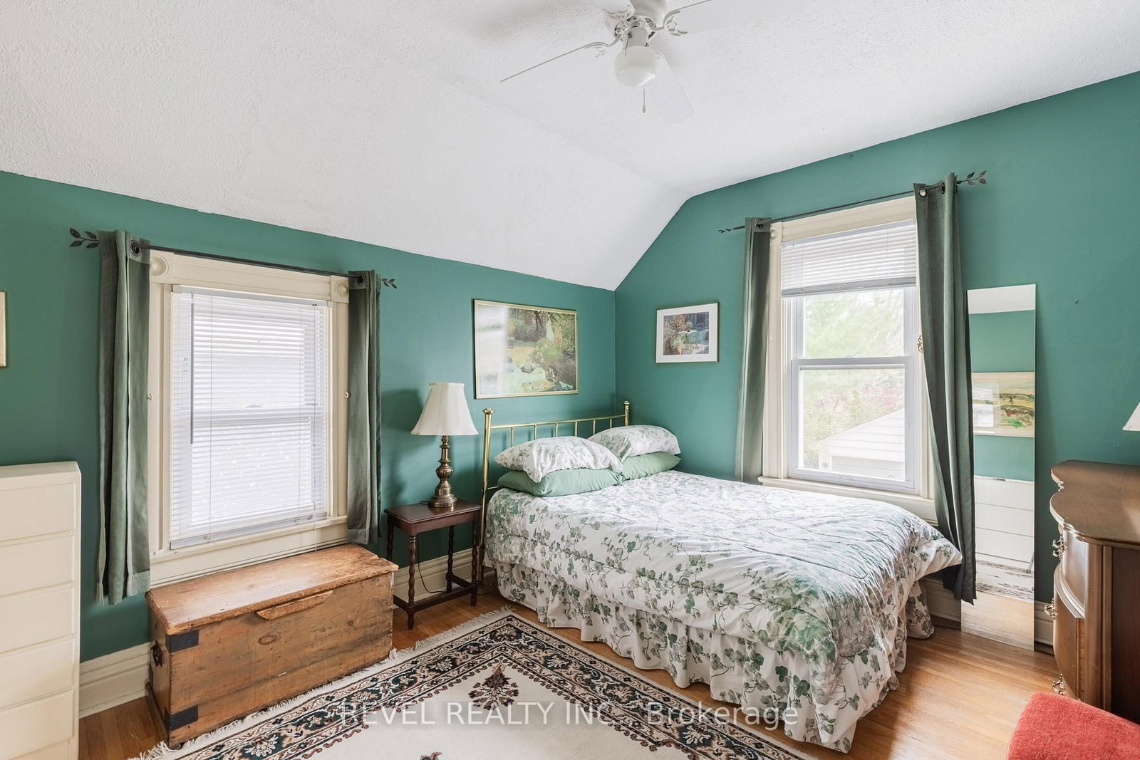 Listing Image 23