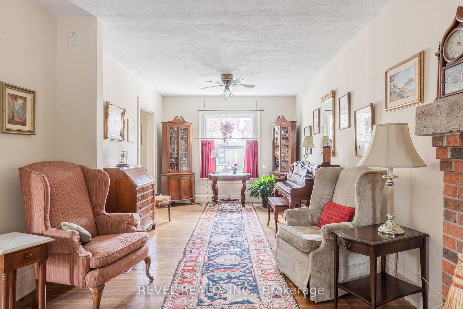 Listing Image 7