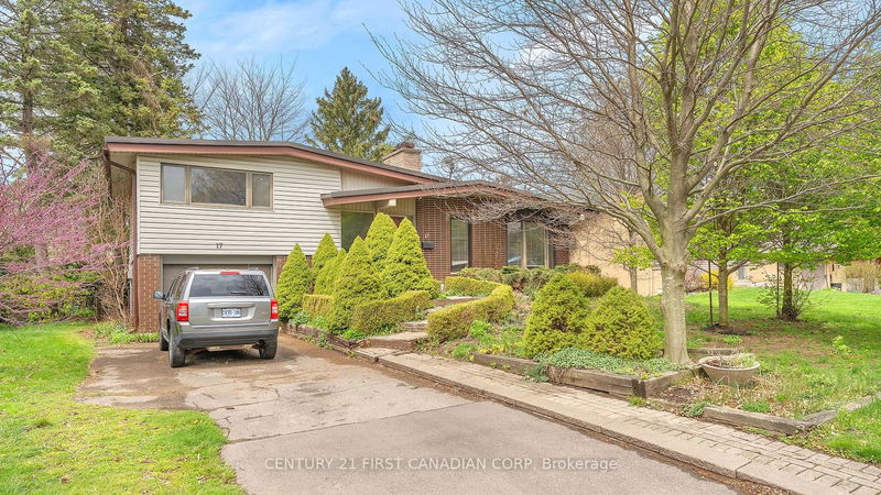 home for sale on 17 Naomee Crescent
