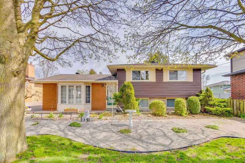 home for sale on 118 Schweitzer Street
