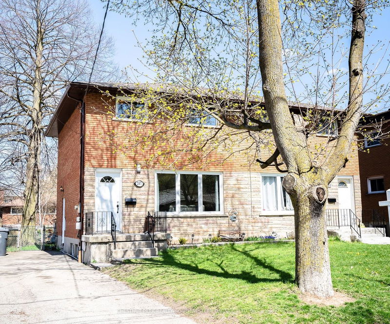 home for sale on 207 Alma Street N