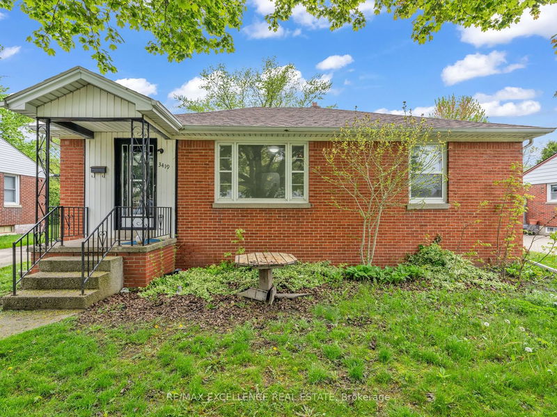 home for sale on 3419 Dominion Boulevard
