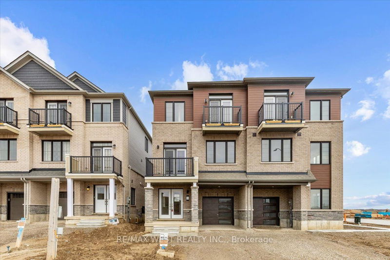 home for lease on 33 Haldimand Rd 66 Road
