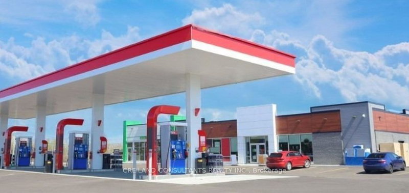 755 Bethune Dr S, Gravenhurst, P1P 1K1 | Image 2