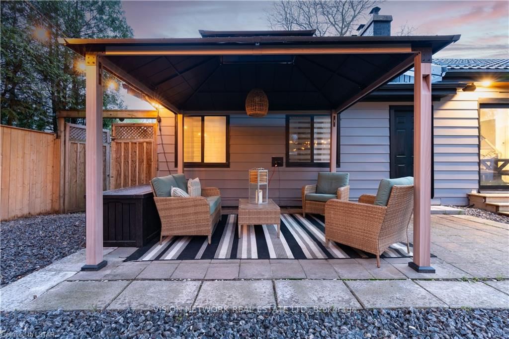 Listing Image 7