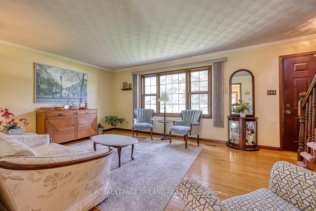 Listing Image 14