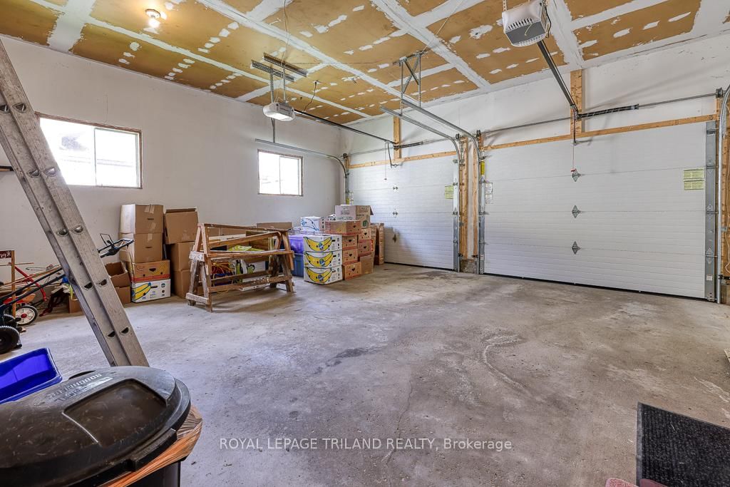 Listing Image 24