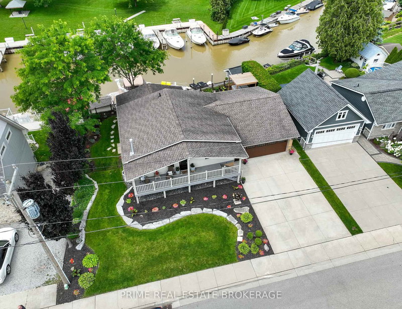 49 Gill Rd, Lambton Shores, N0M 1T0 | Image 2