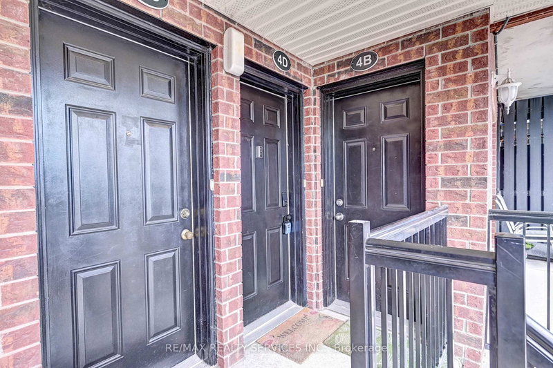 4D - 45 Cedarhill Cres, Kitchener, N2E 0A2 | Image 3